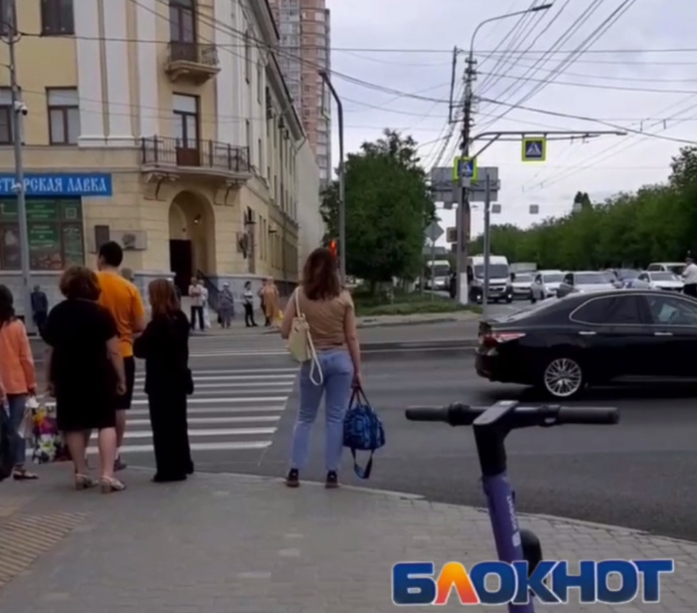 «Это Медведев?»: кортеж 1 июня сфотографировали в Волгограде, - «Блокнот Волгограда»