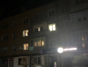 В городе Петров Вал Камышинского района от атаки украинского беспилотника пострадал многоквартирный дом и люди, в том числе ребенок (ВИДЕО)
