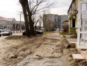 Интересно, что думают архитекторы Камышина по поводу "разбомбленного" участка улицы Пролетарской в районе "Кометы"? - камышанин