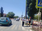 В Камышине гоавтоинспекторы вышли на улицы города  "вживую" пообщаться с пешеходами