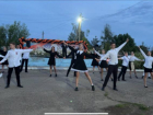 В селе Семеновка Камышинского района в честь Победы станцевали вальс и отпустили в небо белые шары