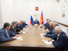 Андрей Бочаров нацелил кандидатов в депутаты Госдумы на командную работу, открытый диалог с жителями и формирование народной программы