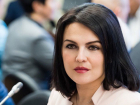 Депутат камышан в Госдуме Анна Кувычко объяснила лукавство в сюсюкающих названиях  "сметанка" и "творожок"