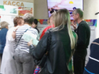 В камышинской поликлинике Парамонова заведующая вышла взять интервью, почему люди в очереди падают в обморок, - камышанка