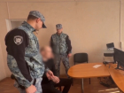 Появилось видео с задержанием подозреваемого в убийстве многодетного отца в магазине "Магнит" на юге Волгограда (ВИДЕО)