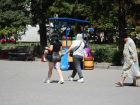 Кожаные шорты "против" летящих сарафанов: камышанки сами себе стилистки в нестерпимую жару