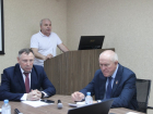 В Камышине чиновники и администраторы что-то говорили о трудоустройстве вчерашних студентов КТИ