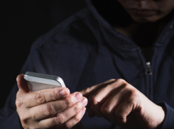 Телефонный проходимец «повесил» на 38-летнюю камышанку кредит и похитил с карты 340 тысяч!