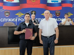 Публикаторы Камышинской городской думы показали, как в Камышине чествовали сегодняшних «именинников» - сотрудников ГИБДД