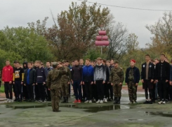 В детском лагере под Камышином организовали армейскую смену с основами огневой подготовки