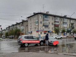 В Камышине полиция срочно ищет свидетелей сегодняшнего, 24 октября, утреннего столкновения «Ниссана» и «Шевроле» на улице Ленина