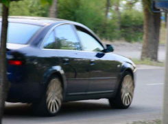 Полиция Камышина ищет очередного «храбреца», сбежавшего с места ДТП