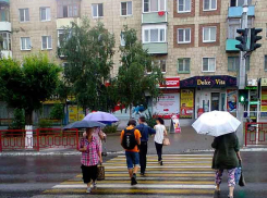 На Волгоградскую область надвигаются шторм и грозовые ливни
