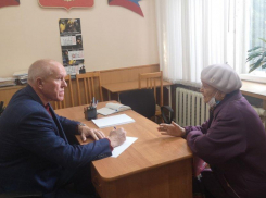 Депутаты Камышинской городской думы продолжают «таинственно» проводить приемы избирателей
