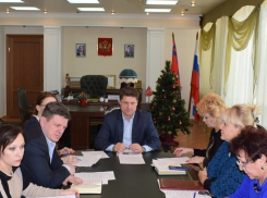 Контрольно-счетная палата Камышина приоткрыла завесу тайны над райской зарплатой камышинских чиновников