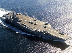 Иран ударил по авианосцу США и военным базам: сообщается о серии эффективных попаданий иранских ракет