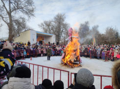 Камышанам напомнили, во сколько сегодня, 22 февраля, в парке будут сжигать чучело Зимы