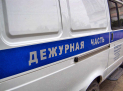 Криминальный визит: гость повалил хозяина на пол, обыскивал и требовал деньги