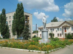 В городе Петров Вал Камышинского района вновь вспыхнул старый дом