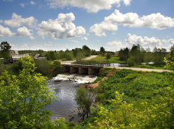 Администрация Костаревского поселения Камышинского района «доработалась» до решения суда по ее дамбам