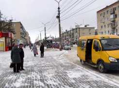 В Камышине на пешеходном переходе на улице Ленина сбили пенсионерку, но сильно она не пострадала