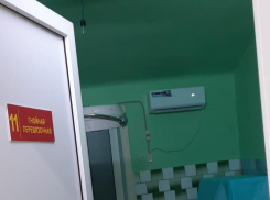 За ночь в военном госпитале Камышина, где лечатся раненные на Донбассе бойцы, установили две сплит-системы: в операционной и перевязочной