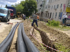 Как в Камышине в самом людном месте ведут работы с выемкой грунта