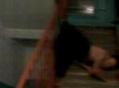 Следователи уточняют причину смерти камышанина, который предположительно отправился на тот свет, упав дома с лестницы