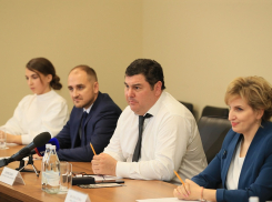 Гендиректор «Камышинского Текстиля» Александр Борисенко принял участие в бизнес-встрече с министром Максимом Решетниковым 