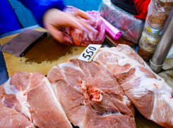 Почему из-за далекой войны в Персидском заливе для нас подорожают мясо, сахар и шампунь?