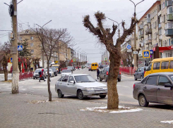 По исковым заявлениям Камышинской городской прокуратуры суд аннулирует водительские права 23-х алкоголиков и наркоманов