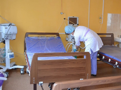 В Волгоградской области заполнено огромное количество коек с больными коронавирусом - 2500, и будут открывать резервные