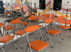 Администрация Камышина показала, на каких стульях и пуфах можно будет сидеть в ДК «Текстильщик» после окончания ремонта