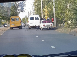 Попавший под колеса на улице Текстильной камышанин пока не пришел в себя