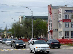 «Лексус», Рено», «Фольксваген» - на каких личных иномарках предпочитают передвигаться директора муниципальных учреждений Камышина