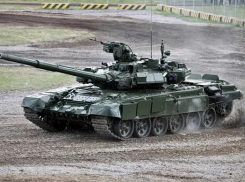 Как на полигоне Прудбой в Волгоградской области ныряли и всплывали танки