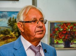 Камышинский журналист Геннадий Кленов к своему 80-летию показал, что он не только вдумчивый публицист, но и оригинальный художник