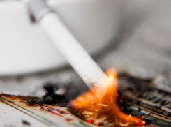 Мужчина сгорел заживо в собственном доме из-за  курения 