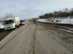 В Камышине на улице Некрасова «Опель» сбил пенсионерку на пешеходном переходе, а под Камышином был ранен в ДТП ребенок