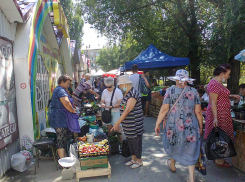 Камышинская городская дума решила архитектурно облагородить «разномастные» киоски и павильоны на улицах 