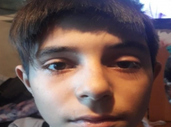 Учитель, отрезавшая челку школьнику, отстранена от работы, несмотря на протесты родителей, - «Блокнот Волгограда»