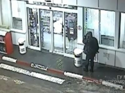 Полицейские задержали разбойника-налетчика с автоматом Калашникова