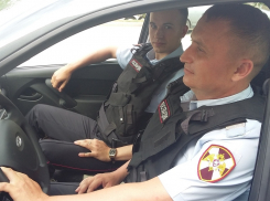 В Камышине росгвардейцы задержали вора, падкого до чужих мобильников