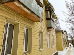 Камышан предупреждают о мошенниках, желающих «установить» вам пластиковые окна