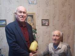 В Камышине от «Единой России» заявилось столько желающих войти в новую думу (начиная со спикера), что партия власти может «смести» все мандаты