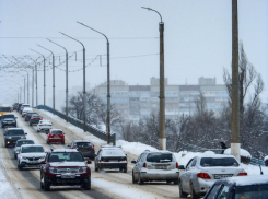 Цены на бензин взлетели после Нового года в Волгоградской области