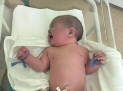 Малыш-богатырь весом больше семи килограммов родился в Волжском 