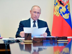 Владимир Путин выступит сегодня, 11 мая, с новым обращением к россиянам, и станет ясно, как стране жить дальше