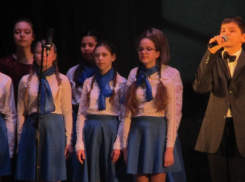 В камышинском ДК «Текстильщик» состоялся концерт, объявленный год назад