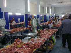 Кто богатеет из-за повышения цен на продукты, объяснил волгоградский экономист